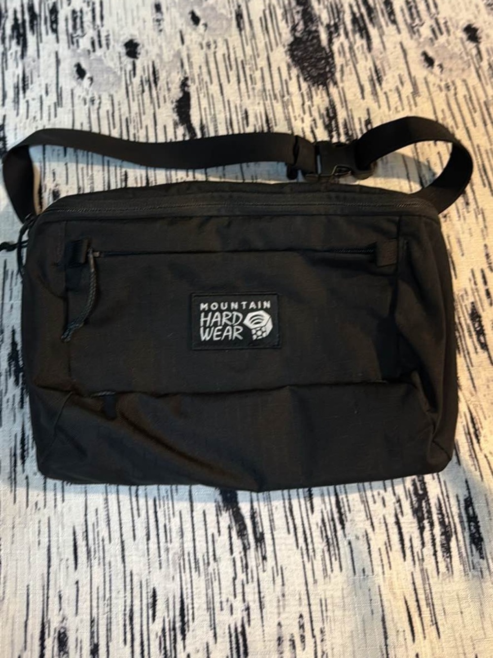 Mountain Hardwear Camp 4 Large Belt Bag Hip Pack Fanny pack ROADSIDE New black
